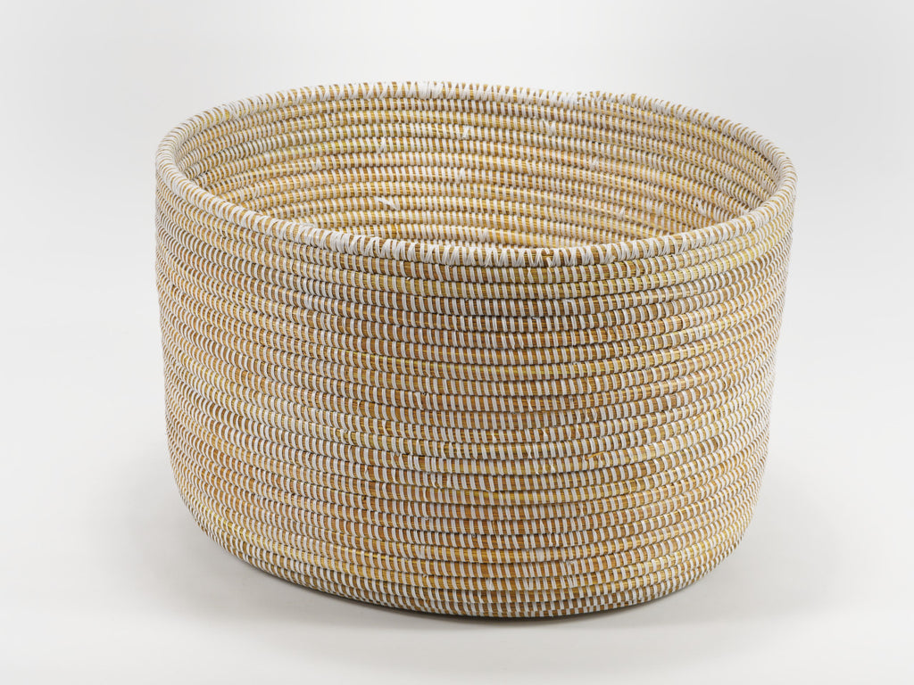 la-prairie-oval-basket