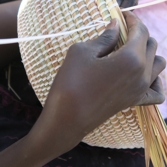 basket-weaver-senegal